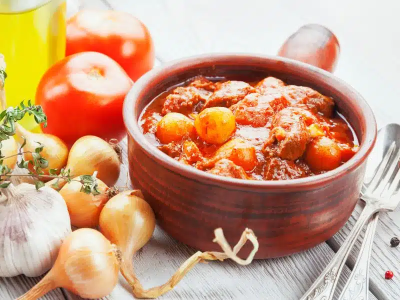 Hovädzie stifado Pravé grécke hovädzie stifado - originálny a chutný recept